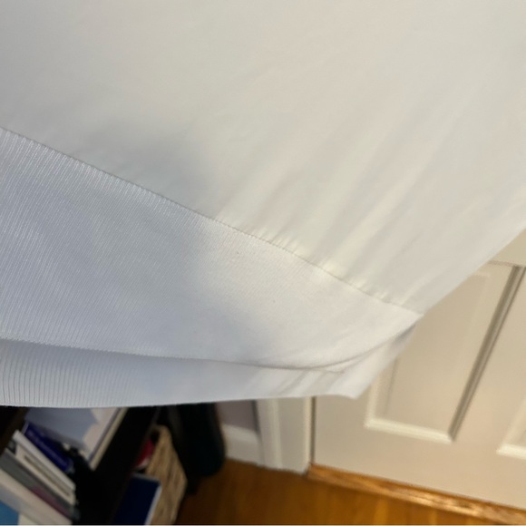 NWT Athleta Zephyr Tee - Sz M - Picture 7 of 10